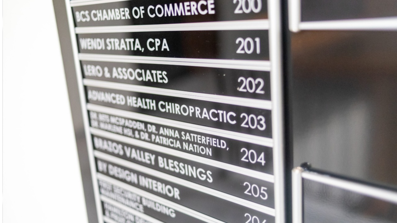 Advanced Health Chiropractic Signage